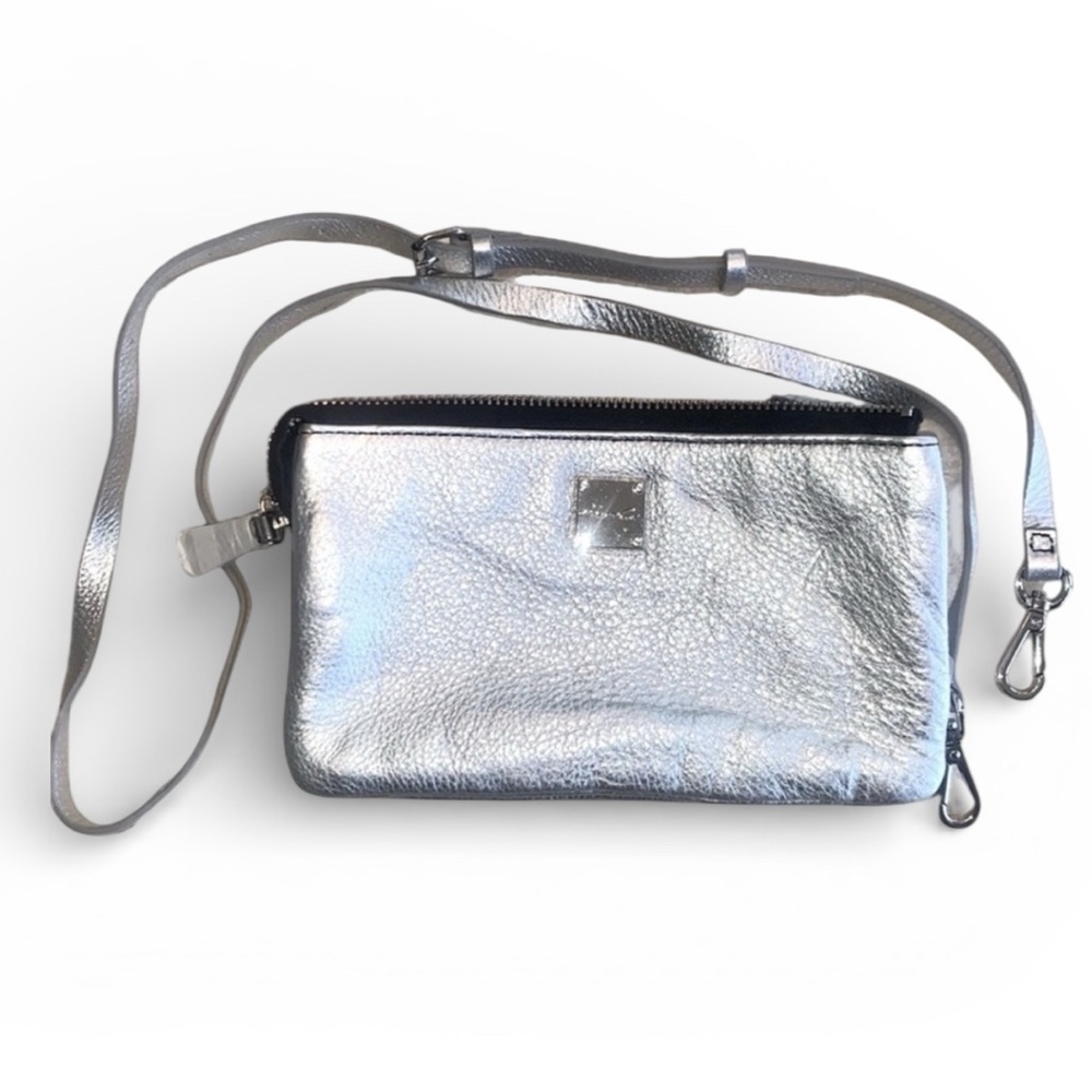 KENNETH COLE leather wallet/crossbody bag, metallic silver, zip top. EUC